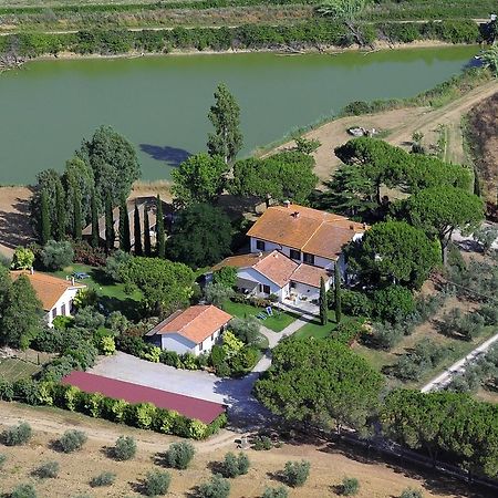 Agriturismo Peretti フォンテブランダ エクステリア 写真