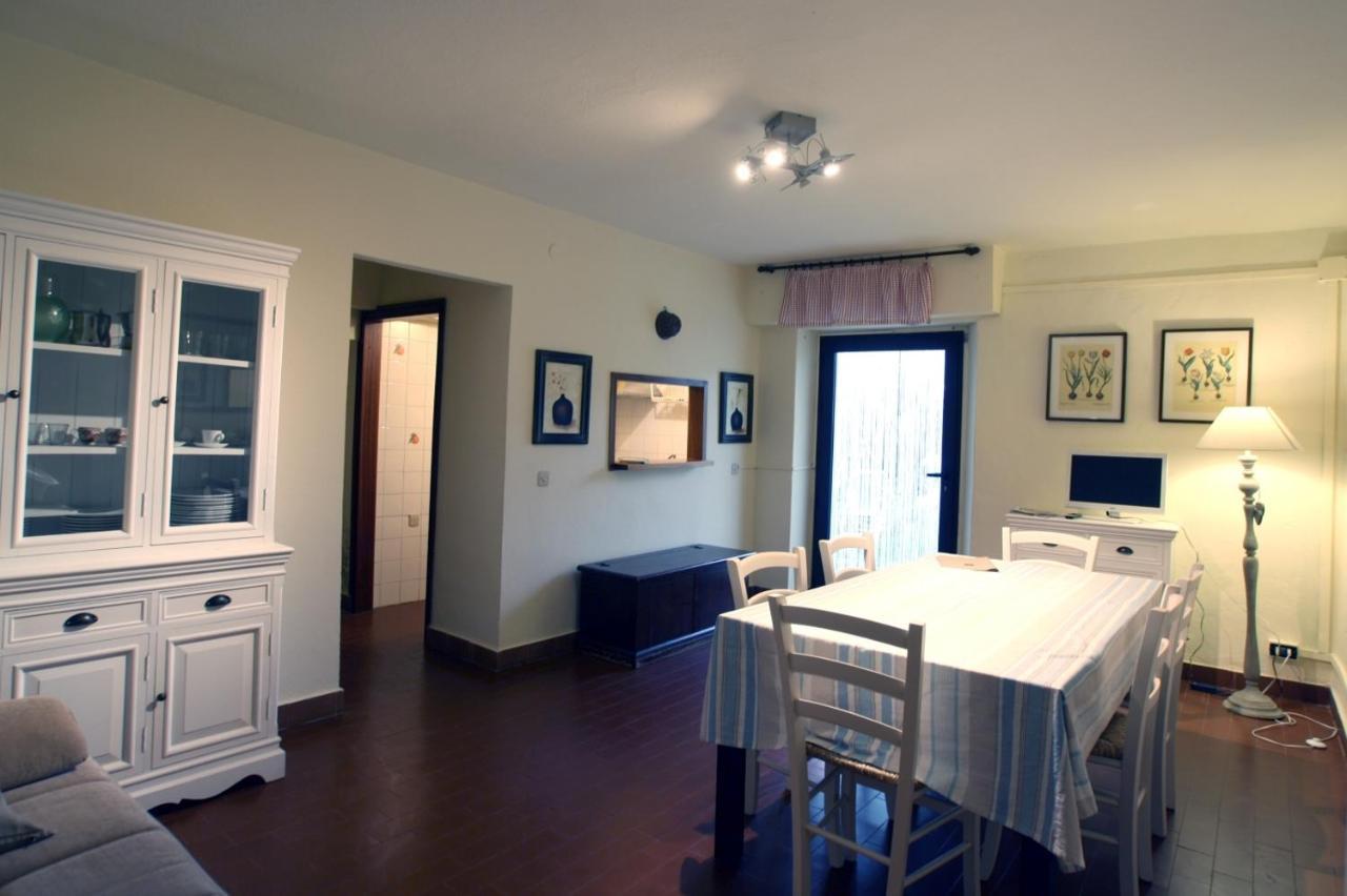 Agriturismo Peretti フォンテブランダ エクステリア 写真
